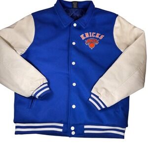 Ultra Game NBA New York Knicks Varsity Jacket Blue Cream Mens Large VOMI328F NEW